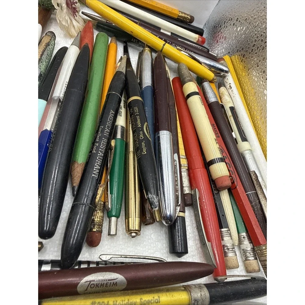 Lot of‎ 100+ Vintage Advertising Pens Pencils (untested)